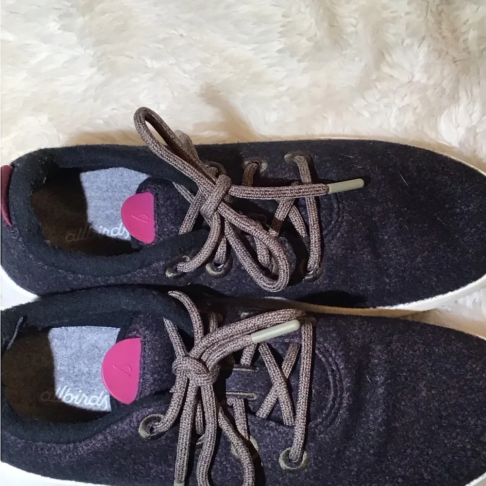 Allbirds Men’s wool running sneakers size 9